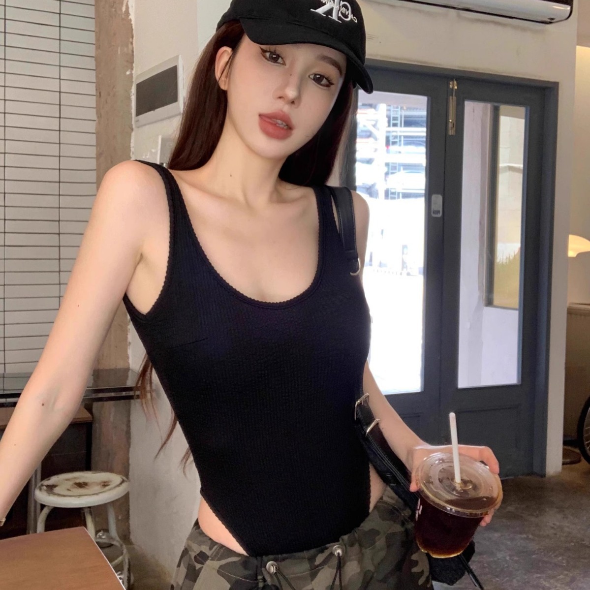 Barboteuse à bretelles noires  - Suspender Tank Top avis et prix